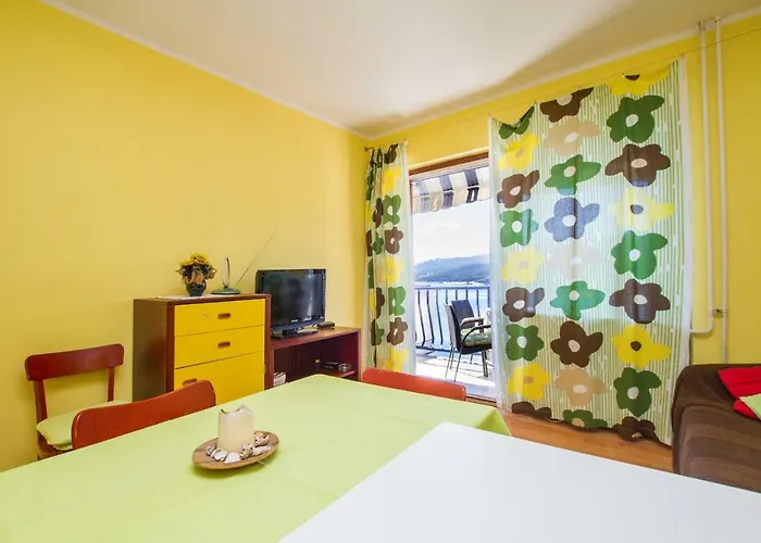 App For 4 Persons, Beautiful Sea View, 15 Rabac