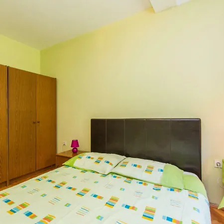 Apartment App For 4 Persons, Beautiful Sea View, 15 Rabac